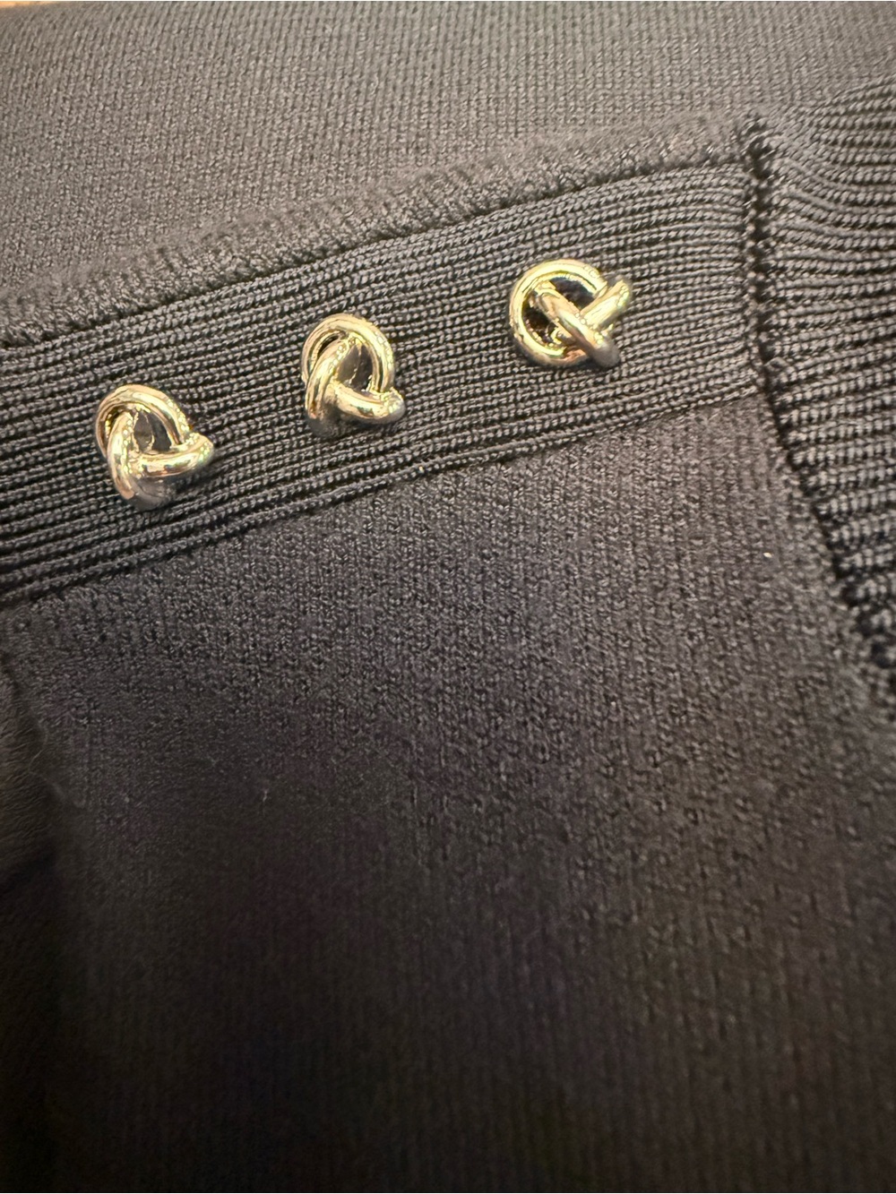 Boss by Hugo Boss Fantalina Button Shoulder Sweater S/S in Navy Size Large - Picture 4 of 9
